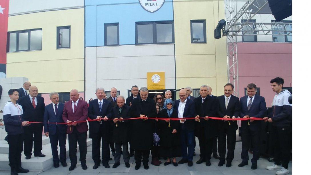 KOSBİ Özel Zülfü Mevlüt Çelik Mesleki ve Teknik Anadolu Lisesinin Açılış Töreni Gerçekleştirildi.