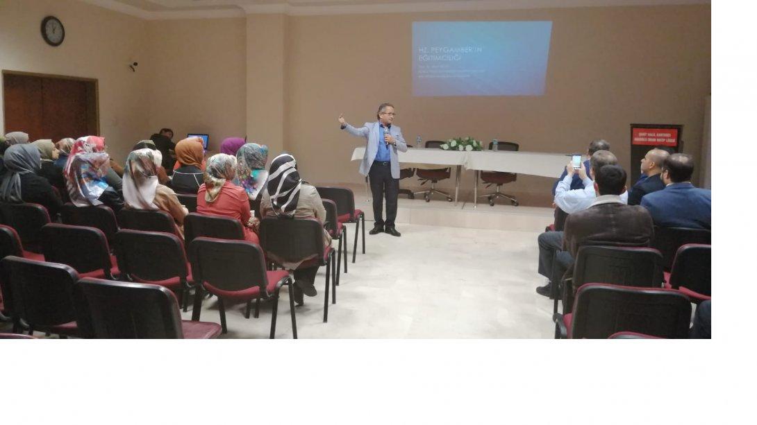 Din Kültürü ve Ahlak Bilgisi Öğretmen Gelişim Programı (DÖGEP) Kasım Ayı Semineri Şehit Halil Kantarcı Anadolu İmam Hatip Lisesinde Yapıldı