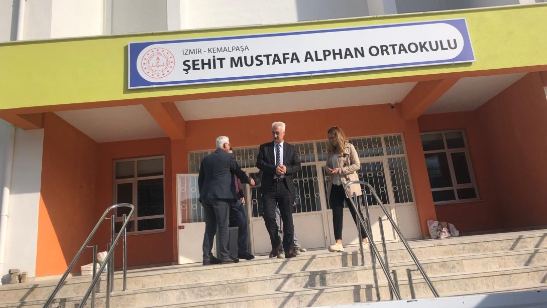 İlçe Milli eğitim Müdürü Ogün DERSE,Sekiz Eylül Mahallesinde Çok Yakında Eğitim Öğretime Başlayacak Olan Şehit Mustafa Alphan Ortaokulu'nu Ziyaret Ederek İncelemelerde Bulundu.